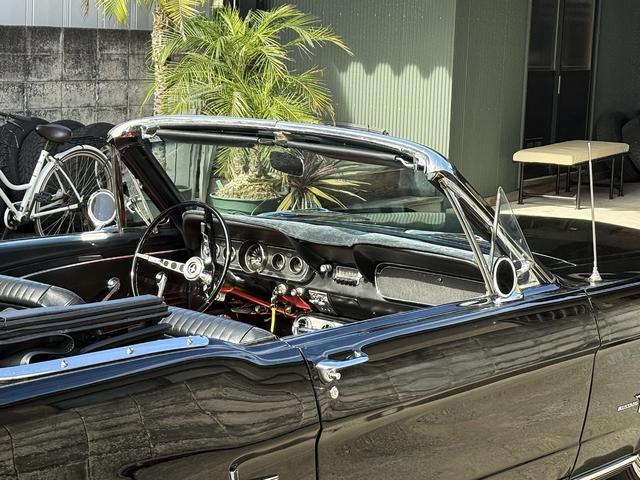 マスタング 　コンバーチブル・２８９オリジナルＶ８エンジン・４輪ディスクブレーキ・ヴィンテージエアーエアコン・ＭＳＤ点火システム整備交換済・アルミラジエター・社外へダース・ダブルフローマスター・レッドリボンタイヤ（76枚目）