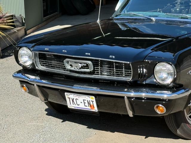 マスタング 　コンバーチブル・２８９オリジナルＶ８エンジン・４輪ディスクブレーキ・ヴィンテージエアーエアコン・ＭＳＤ点火システム整備交換済・アルミラジエター・社外へダース・ダブルフローマスター・レッドリボンタイヤ（80枚目）