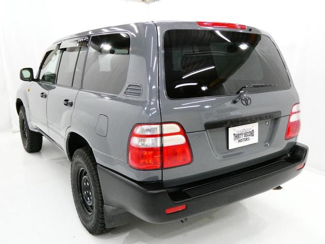 ランドクルーザー１００ ＶＸ　ＮＥＷペイント・２インチリフトアップ・新品タイヤ（2枚目）