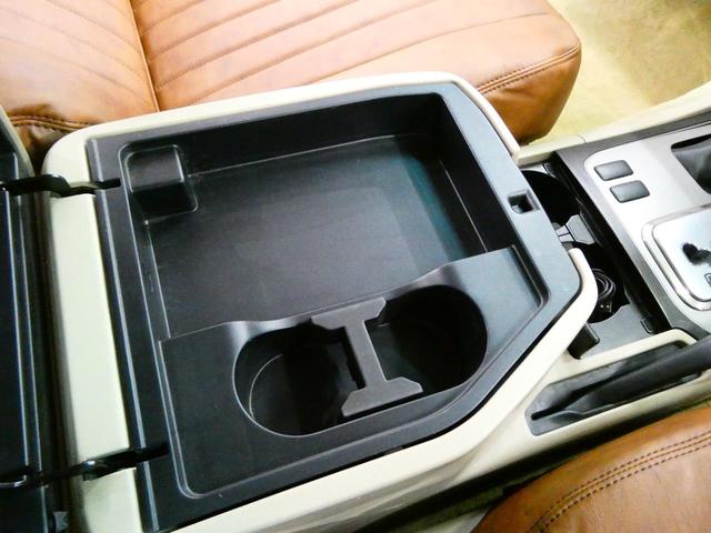 ランドクルーザー１００ ＶＸ　ＮＥＷペイント・２インチリフトアップ・新品タイヤ（32枚目）