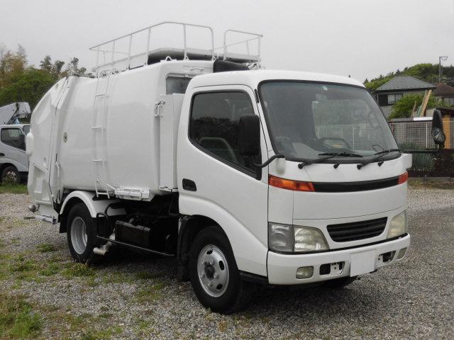 2t積 極東製プレスパッカー車4.2立米 4.6Lディーゼル(3枚目)