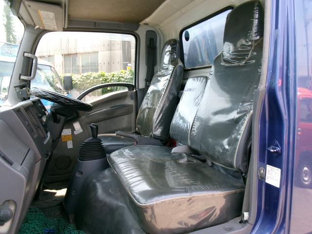 エルフトラック ３トン　巻き込み　ダンプ排出　塵芥車　３ｔ積　新明和製巻込ダンプ式パッカー車５．１立米　３．０Ｌディーゼルターボ　フロア６速ＭＴ（40枚目）