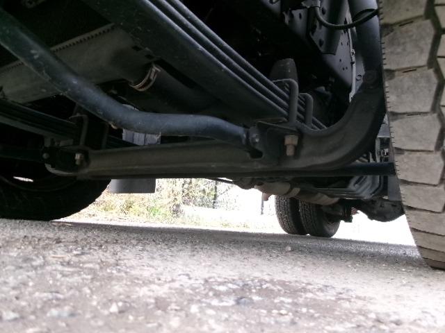 デュトロ 高床　３ｔ積　高床平ボディ４分割アオリ垂直パワーゲート付　４．１Ｌ　ＬＰＧ車　フロア５速ＭＴ　ルーフデッキ（47枚目）