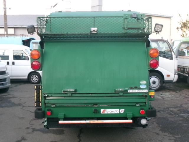 エルフトラック 2t積 極東製プレスパッカー車4.3立米 3.0Lディーゼルターボ フロア6速MT 連続スイッチ バックモニター付(5枚目)