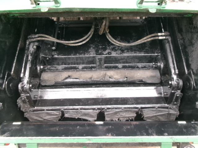 エルフトラック 2t積 極東製プレスパッカー車4.3立米 3.0Lディーゼルターボ フロア6速MT 連続スイッチ バックモニター付(13枚目)