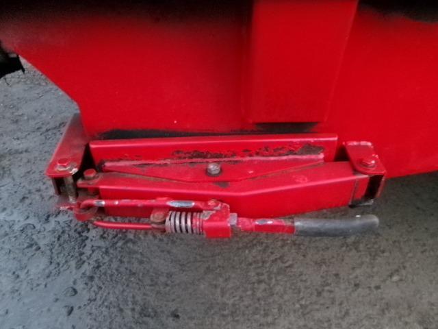 タイタントラック 2t積 富士車輌製プレスパッカー車4.2立米 3.0Lディーゼルターボ フロア6速MT バックモニター 連続スイッチ付 いすゞエルフOEM(72枚目)