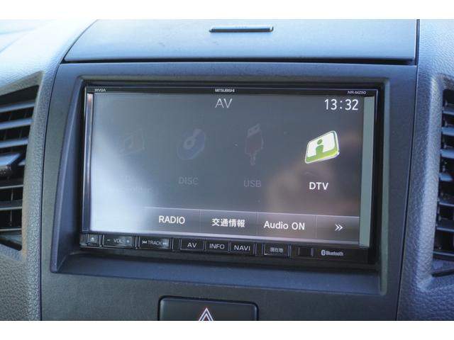 Ｌ　４ＷＤ　ＥＴＣ　両側スライドドア　ナビ　ＴＶ　スマートキー　シートヒーター　ベンチシート　ＣＶＴ　盗難防止システム　ＡＢＳ　ＣＤ　ＤＶＤ再生　ＵＳＢ　衝突安全ボディ　エアコン　パワーステアリング(8枚目)