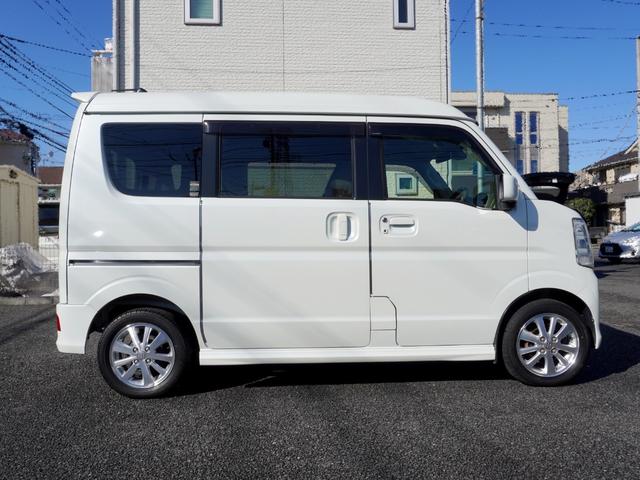 エブリイワゴン ＰＺターボ　ＥＴＣ　バックカメラ　両側スライド・片側電動　ナビ　ＴＶ　衝突被害軽減システム　オートライト　ＨＩＤ　スマートキー　ＡＴ　盗難防止システム　ＡＢＳ　ＥＳＣ　ＣＤ　ＵＳＢ　ミュージックプレイヤー接続可（22枚目）