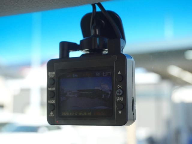 Ｎ－ＢＯＸ Ｇ　ＳＳパッケージ　カロッツェリアメモリーナビ　フルセグ　Ｂｌｕｅｔｏｏｔｈ　バックカメラ　ＥＴＣ　パワースライドドア　スマートキー２個　前席シートヒーター　前後ドライブレコーダー　取扱説明書　メンテナンスノート　禁煙車（10枚目）