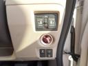 両側電動スライドドア装備!運転席よりボタン一つで開閉可能でございます。