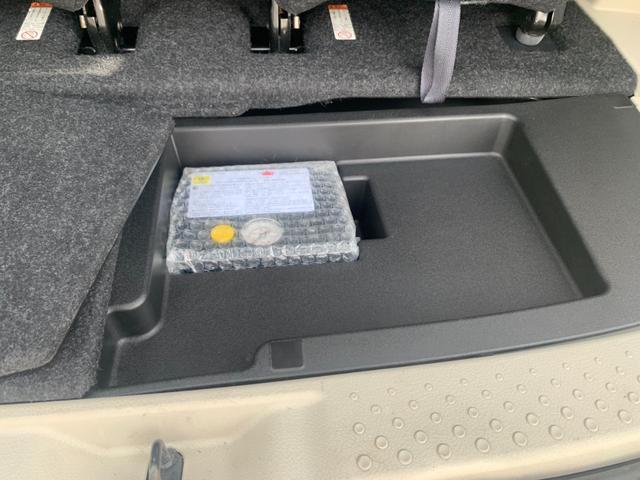 シエンタ ハイブリッドＧ　フルセグ　メモリーナビ　ＤＶＤ再生　ミュージックプレイヤー接続可　バックカメラ　衝突被害軽減システム　ＥＴＣ　ドラレコ　両側電動スライド　ＬＥＤヘッドランプ　乗車定員７人　３列シート（35枚目）