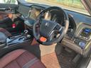 毎回座るフロントシート。運転席は必ず使用する部分ですので、座り心地が重要です！