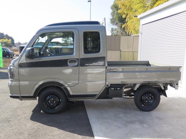 スーパーキャリイ Ｘリミテッド　４ＷＤ　５ＭＴ　　電動格納ミラー　ゴムマット　ＬＥＤヘッドライト　スズキセーフティサポート（5枚目）