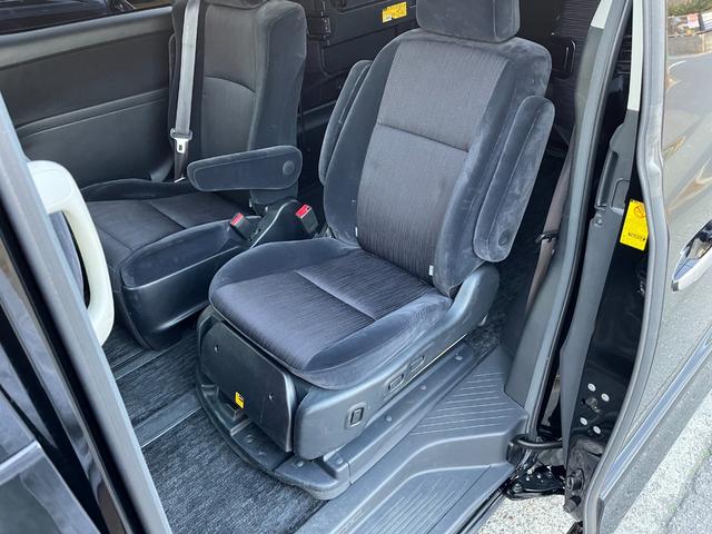 トヨタ ヴェルファイア ３ ５ｚ サイドリフトアップシート装着車 ウェルキャブ 福祉車両 97 9万円 平成23年 11年 神奈川県 中古車 価格 Com