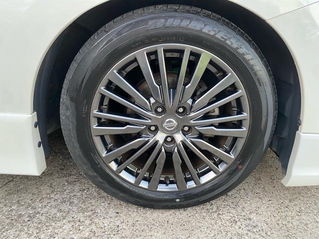 エルグランド 250ハイウェイスターS アーバンクロム 後期グリル 後期ヘッドライトモール TEIN車高調 後席モニター両側パワースライドドア アラウンドビューモニター(15枚目)