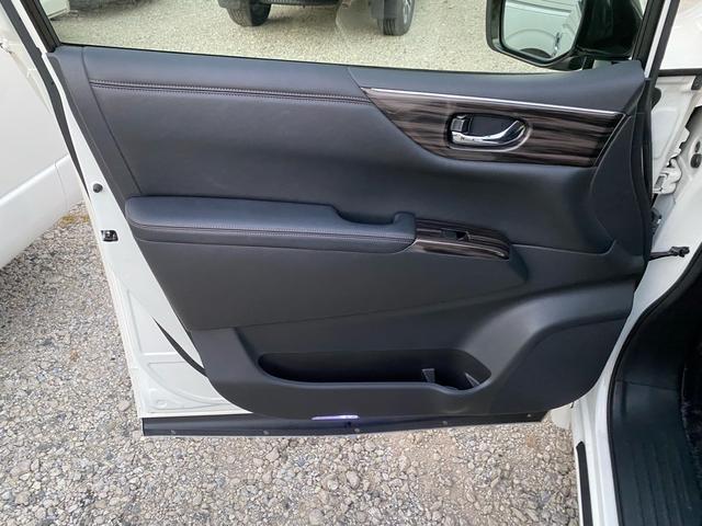 エルグランド 250ハイウェイスターS アーバンクロム 後期グリル 後期ヘッドライトモール TEIN車高調 後席モニター両側パワースライドドア アラウンドビューモニター(36枚目)