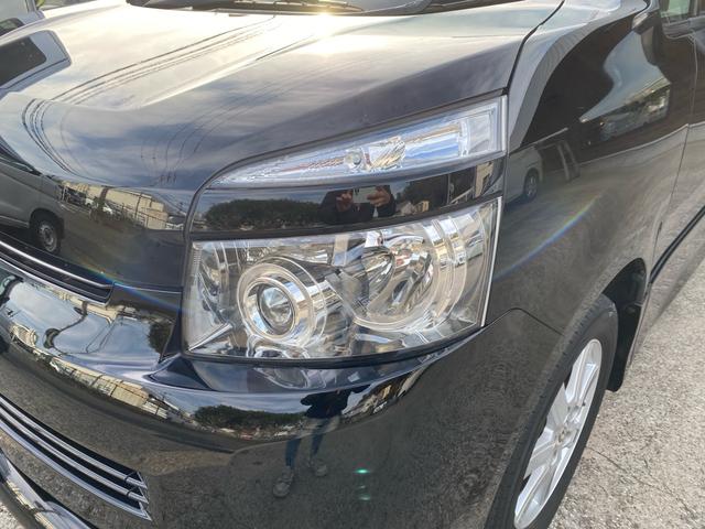 ヴォクシー Ｚ　２０２　希少サンルーフ　両側パワースライドドア（6枚目）