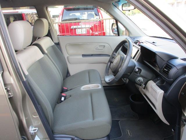 ゼスト Ｗ　４ＷＤ　社外ナビ　ワンセグＴＶ　禁煙車　キーレス　純正アルミホイール（11枚目）