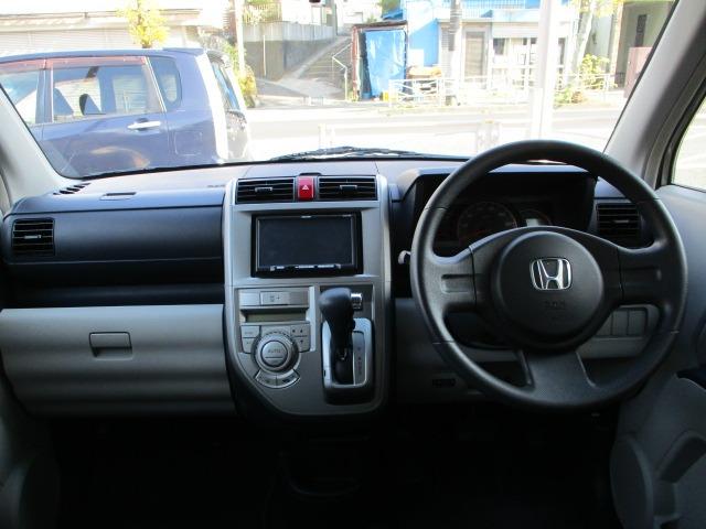 ゼスト Ｗ　４ＷＤ　社外ナビ　ワンセグＴＶ　禁煙車　キーレス　純正アルミホイール（13枚目）