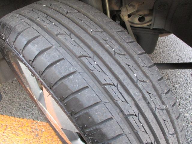 ゼスト Ｗ　４ＷＤ　社外ナビ　ワンセグＴＶ　禁煙車　キーレス　純正アルミホイール（19枚目）