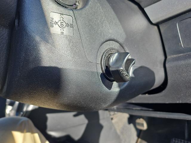 ムーヴ カスタム X HID スマートキー 電動格納ミラー ベンチシート AT 盗難防止システム ABS CD アルミホイール 衝突安全ボディ エアコン パワーステアリング パワーウィンドウ 運転席エアバッグ(7枚目)