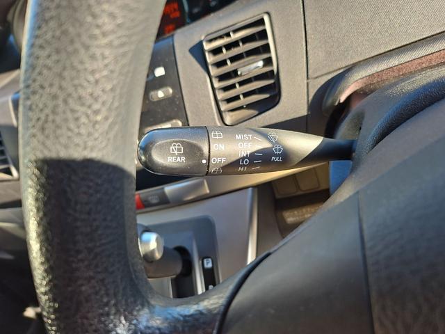 ムーヴ カスタム X HID スマートキー 電動格納ミラー ベンチシート AT 盗難防止システム ABS CD アルミホイール 衝突安全ボディ エアコン パワーステアリング パワーウィンドウ 運転席エアバッグ(9枚目)