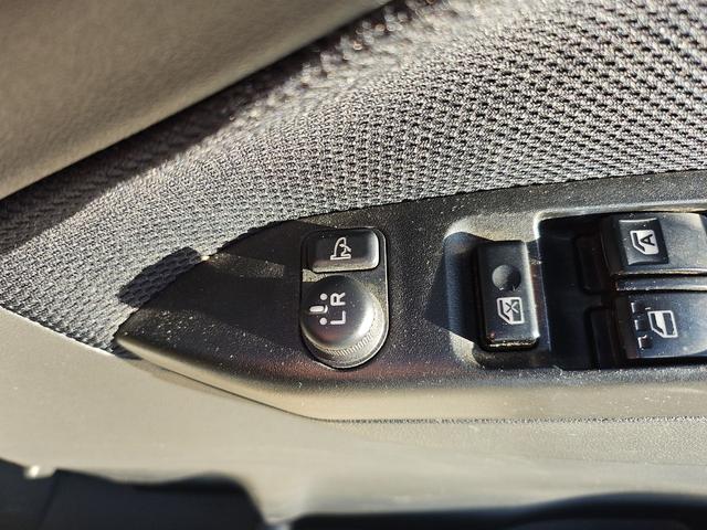 ムーヴ カスタム X HID スマートキー 電動格納ミラー ベンチシート AT 盗難防止システム ABS CD アルミホイール 衝突安全ボディ エアコン パワーステアリング パワーウィンドウ 運転席エアバッグ(35枚目)