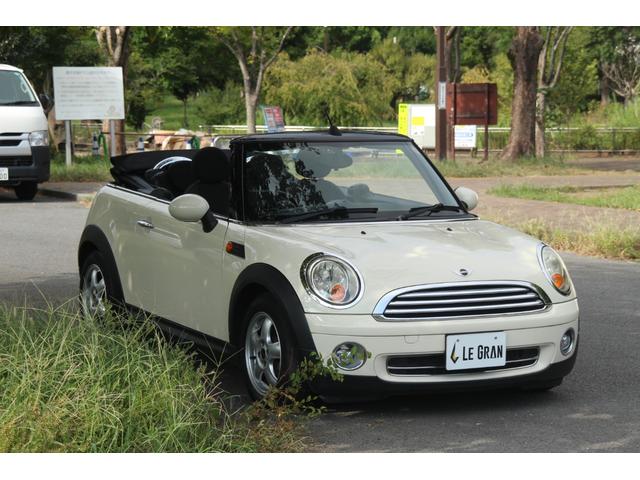 ＭＩＮＩ クーパー　コンバーチブル　ＡＡ評価４．５点　フル電動オープン　ＥＴＣ　キーレス　プッシュスタート　社外ナビ　ＴＶ　バックソナー　純正オーディオ（2枚目）