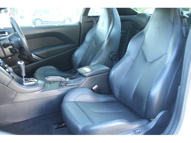 ＲＣＺ ベースグレード　ＡＣコンプレッサー交換　黒革　メモリーパワーシート　シートヒーター　１８ｉｎＡＷ　バックソナー　ルーフライニング張替済　電動リアスポ　ＭＴモード　キーレス　電格ミラー　クルーズコントロール（12枚目）