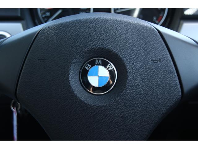 ３シリーズ ３２０ｉ　走行７千キロ　ルーフライニング張替済　社外ナビ　メモリーパワーシート　バックカメラ　ＤＶＤ再生　プッシュスタート　キーレス　スペアキー　取説　オートライト　ＭＴモード（22枚目）