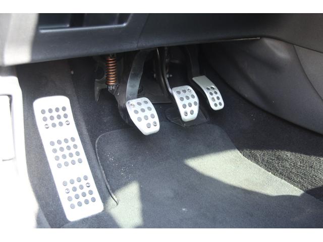 ＲＣＺ 　カーボンルーフ　インテグラルレザー　左６ＭＴ　社外４本出しマフラー　フルエアロ　ＡＷ　ステアリング　ディスプレイＡＤ　新品ＡＣコンプレッサー　ルーフライニング張替済　グレーレザー　シートヒーター（30枚目）