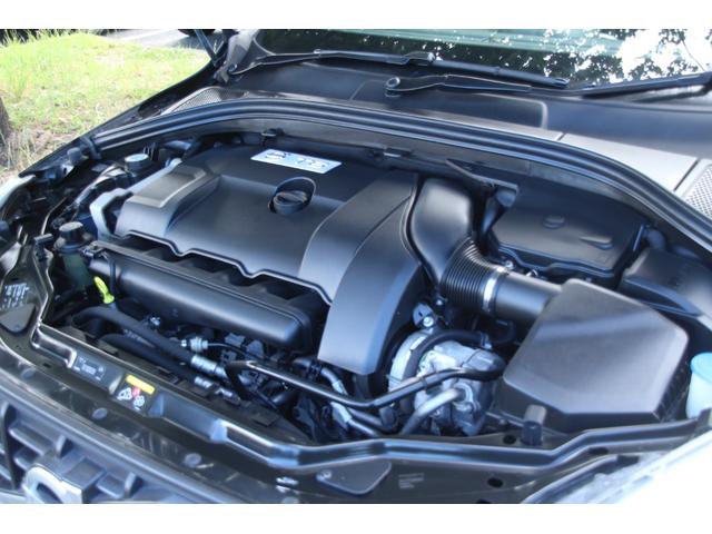 ＸＣ６０ Ｔ６　ＳＥ　ＡＷＤ　ナビ／バックカメラ／黒革／シートヒーター／メモリーパワーシート／クルコン／電動テールゲート／プッシュスタート／キーレス／ＡＵＸ／ＵＳＢ／電動パーキング／サイドステップ／１９ｉｎＡＷ／ＥＴＣ／ＨＩＤ（46枚目）
