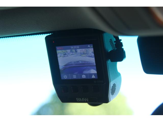 ６シリーズ ６３０ｉ　ワインレザー／サンルーフ／ドラレコ／ナビ／パワーシート／ウッド調パネル／ＨＩＤ／ＥＴＣ／レーダー／シートヒーター／クリアランスソナー／プッシュスタート／タイミングチェーン式／キーレス（11枚目）