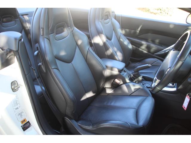 ３０８ ＣＣ　グリフ　ナビフルＴＶ／黒革シート／メモリーパワーシート／シートヒーター／フル電動オープン／ネックウォーマー／ＥＴＣ／ＨＩＤ／クルコン／オートライト／キーレス／電動格納ミラー／ＭＴモード（9枚目）