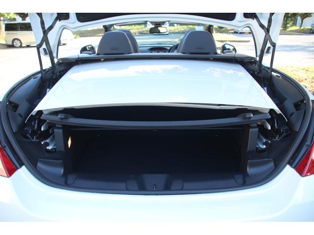 ３０８ ＣＣ　グリフ　ナビフルＴＶ／黒革シート／メモリーパワーシート／シートヒーター／フル電動オープン／ネックウォーマー／ＥＴＣ／ＨＩＤ／クルコン／オートライト／キーレス／電動格納ミラー／ＭＴモード（24枚目）