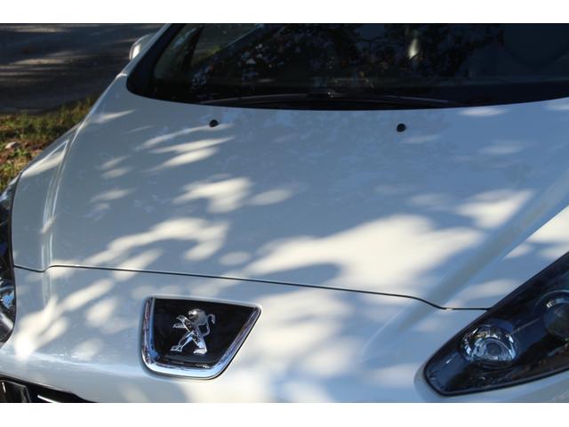 ３０８ ＣＣ　グリフ　ナビフルＴＶ／黒革シート／メモリーパワーシート／シートヒーター／フル電動オープン／ネックウォーマー／ＥＴＣ／ＨＩＤ／クルコン／オートライト／キーレス／電動格納ミラー／ＭＴモード（30枚目）