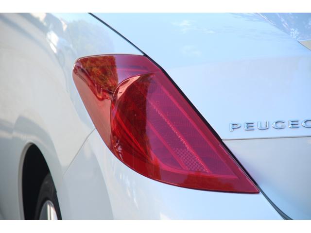 ３０８ ＣＣ　グリフ　ナビフルＴＶ／黒革シート／メモリーパワーシート／シートヒーター／フル電動オープン／ネックウォーマー／ＥＴＣ／ＨＩＤ／クルコン／オートライト／キーレス／電動格納ミラー／ＭＴモード（42枚目）