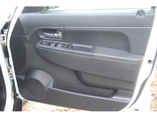 CHRYSLER JEEP JEEP CHEROKEE SPORT CROSS