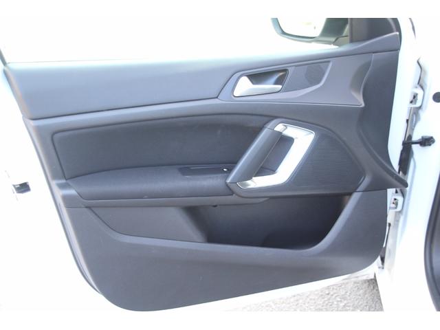 308 SW アリュール ブルーHDi AA評価4.5点/記録簿/ナビ/フルTV/バックカメラ/スマートキー/スペアキー/電動パーキング/プッシュスタート/クリアランスソナー/MTモード/パドルシフト/ETC/クルコン(31枚目)