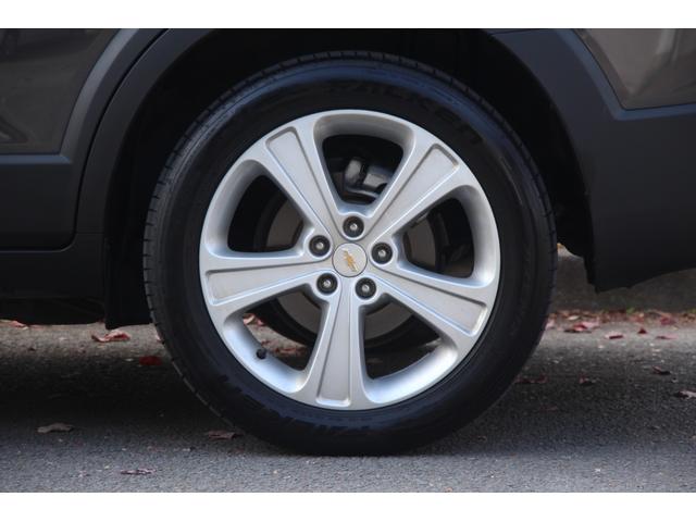 シボレーキャプティバ アクティブライフ エディション 30台限定車/フリップダウンモニター/ドラレコ/ナビ/フルTV/バックモニター/ツートンハーフレザー/モール塗装/ペイントグリル/キーレス/パワーシート/3列シート/電動パーキング/Bluetooth(7枚目)