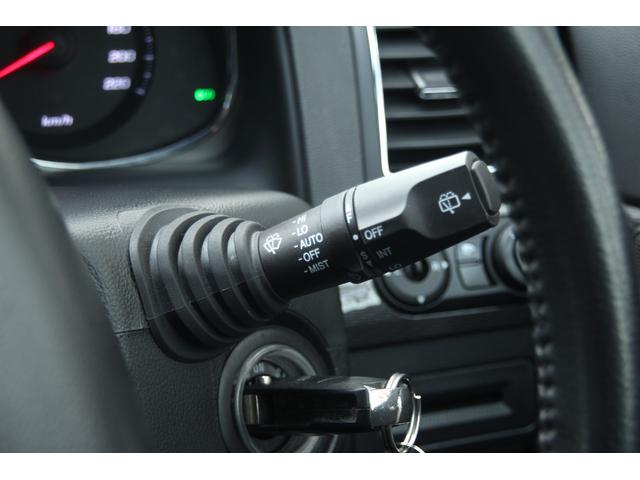 シボレーキャプティバ アクティブライフ エディション 30台限定車/フリップダウンモニター/ドラレコ/ナビ/フルTV/バックモニター/ツートンハーフレザー/モール塗装/ペイントグリル/キーレス/パワーシート/3列シート/電動パーキング/Bluetooth(30枚目)