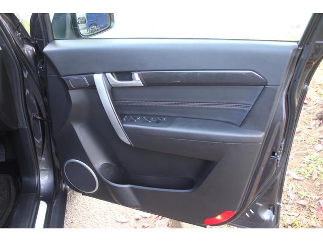 シボレーキャプティバ アクティブライフ エディション 30台限定車/フリップダウンモニター/ドラレコ/ナビ/フルTV/バックモニター/ツートンハーフレザー/モール塗装/ペイントグリル/キーレス/パワーシート/3列シート/電動パーキング/Bluetooth(38枚目)