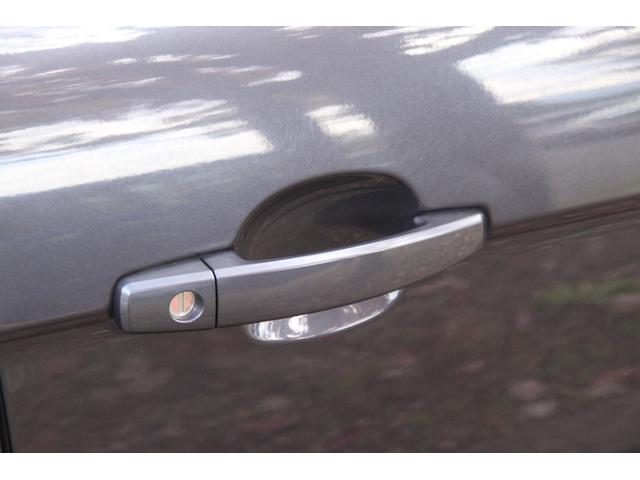 シボレーキャプティバ アクティブライフ エディション 30台限定車/フリップダウンモニター/ドラレコ/ナビ/フルTV/バックモニター/ツートンハーフレザー/モール塗装/ペイントグリル/キーレス/パワーシート/3列シート/電動パーキング/Bluetooth(40枚目)