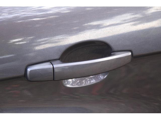 シボレーキャプティバ アクティブライフ エディション 30台限定車/フリップダウンモニター/ドラレコ/ナビ/フルTV/バックモニター/ツートンハーフレザー/モール塗装/ペイントグリル/キーレス/パワーシート/3列シート/電動パーキング/Bluetooth(41枚目)