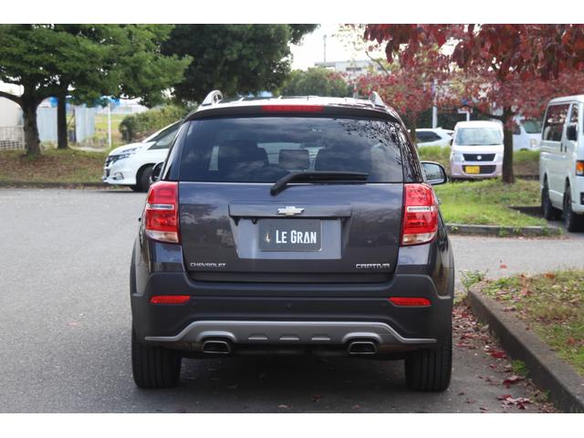 シボレーキャプティバ アクティブライフ エディション 30台限定車/フリップダウンモニター/ドラレコ/ナビ/フルTV/バックモニター/ツートンハーフレザー/モール塗装/ペイントグリル/キーレス/パワーシート/3列シート/電動パーキング/Bluetooth(70枚目)