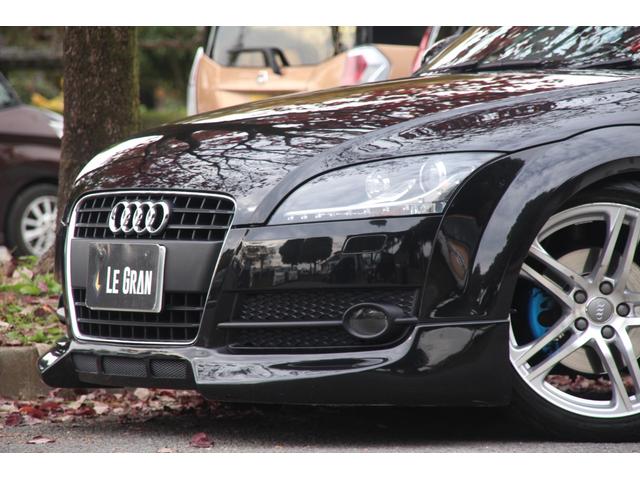 ＴＴクーペ ２．０ＴＦＳＩ　ＡＡ評価４．５点／社外フルエアロ／４本出しマフラー／ローダウン／社外ヘッドライト／エアクリ／ナビ／パドルシフト／ＨＩＤ／ＥＴＣ／キーレス／ＭＴモード／電動リアスポ（5枚目）