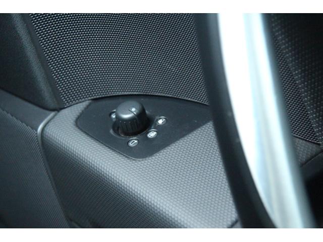 ＴＴクーペ ２．０ＴＦＳＩ　ＡＡ評価４．５点／社外フルエアロ／４本出しマフラー／ローダウン／社外ヘッドライト／エアクリ／ナビ／パドルシフト／ＨＩＤ／ＥＴＣ／キーレス／ＭＴモード／電動リアスポ（23枚目）