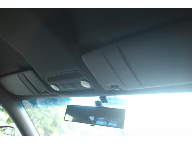 ＴＴクーペ ２．０ＴＦＳＩ　ＡＡ評価４．５点／社外フルエアロ／４本出しマフラー／ローダウン／社外ヘッドライト／エアクリ／ナビ／パドルシフト／ＨＩＤ／ＥＴＣ／キーレス／ＭＴモード／電動リアスポ（24枚目）