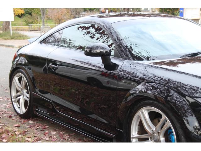 ＴＴクーペ ２．０ＴＦＳＩ　ＡＡ評価４．５点／社外フルエアロ／４本出しマフラー／ローダウン／社外ヘッドライト／エアクリ／ナビ／パドルシフト／ＨＩＤ／ＥＴＣ／キーレス／ＭＴモード／電動リアスポ（35枚目）