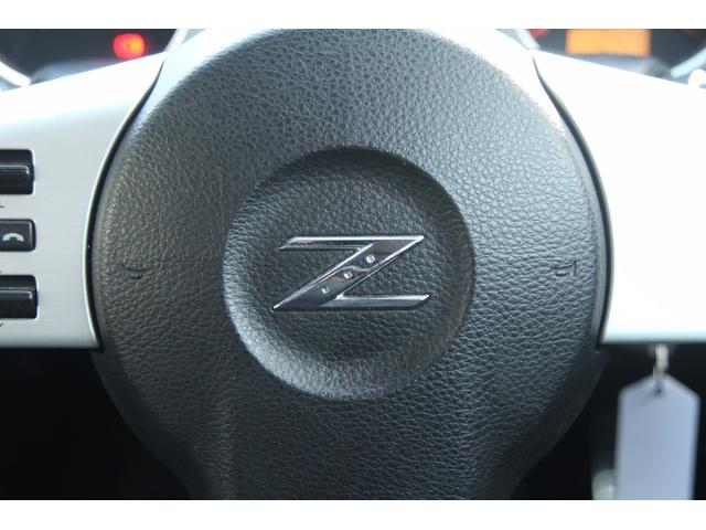 フェアレディＺ バージョンＴ　社外マフラー／黒革／電動シート／ナビ／シートヒーター／ＭＴモード／リアスポ／タワーバー／ＥＴＣ（14枚目）